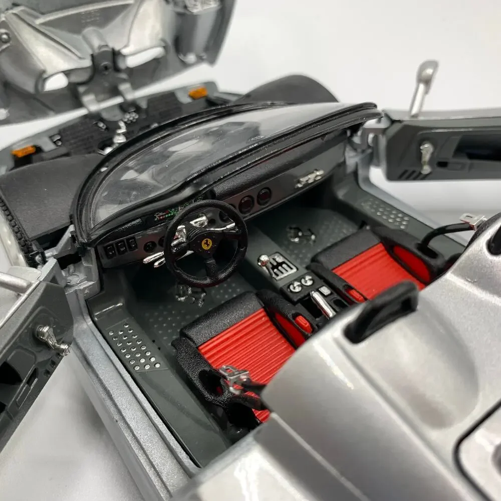 Bburago Ferrari F50, 1:18 Die-Cast Model Car, Silver, Open Top, Opening Doors